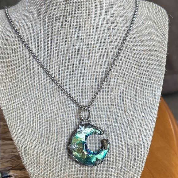 Jewelry - Mystical Silver and Blue Crescent Moon Pendant Necklace